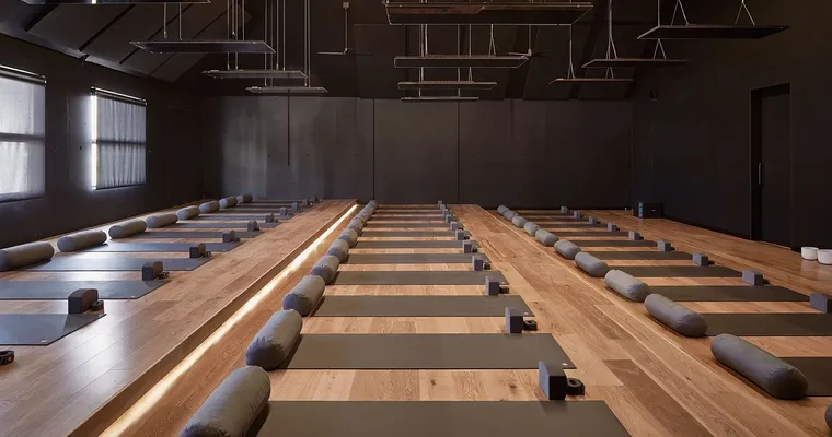 Die häufigsten Fragen zum Anusara Yoga Teacher Training