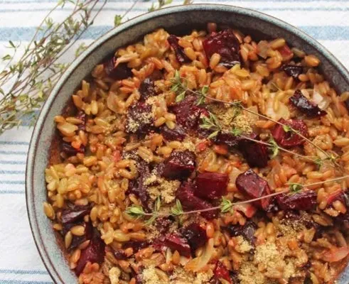 Grünkernrisotto mit karamellisierter Roter Bete
